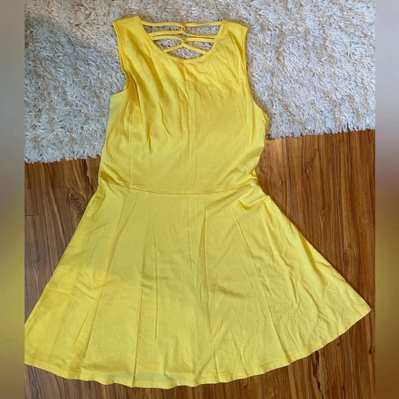 Yellow summer dress - Picture 2 of 2
